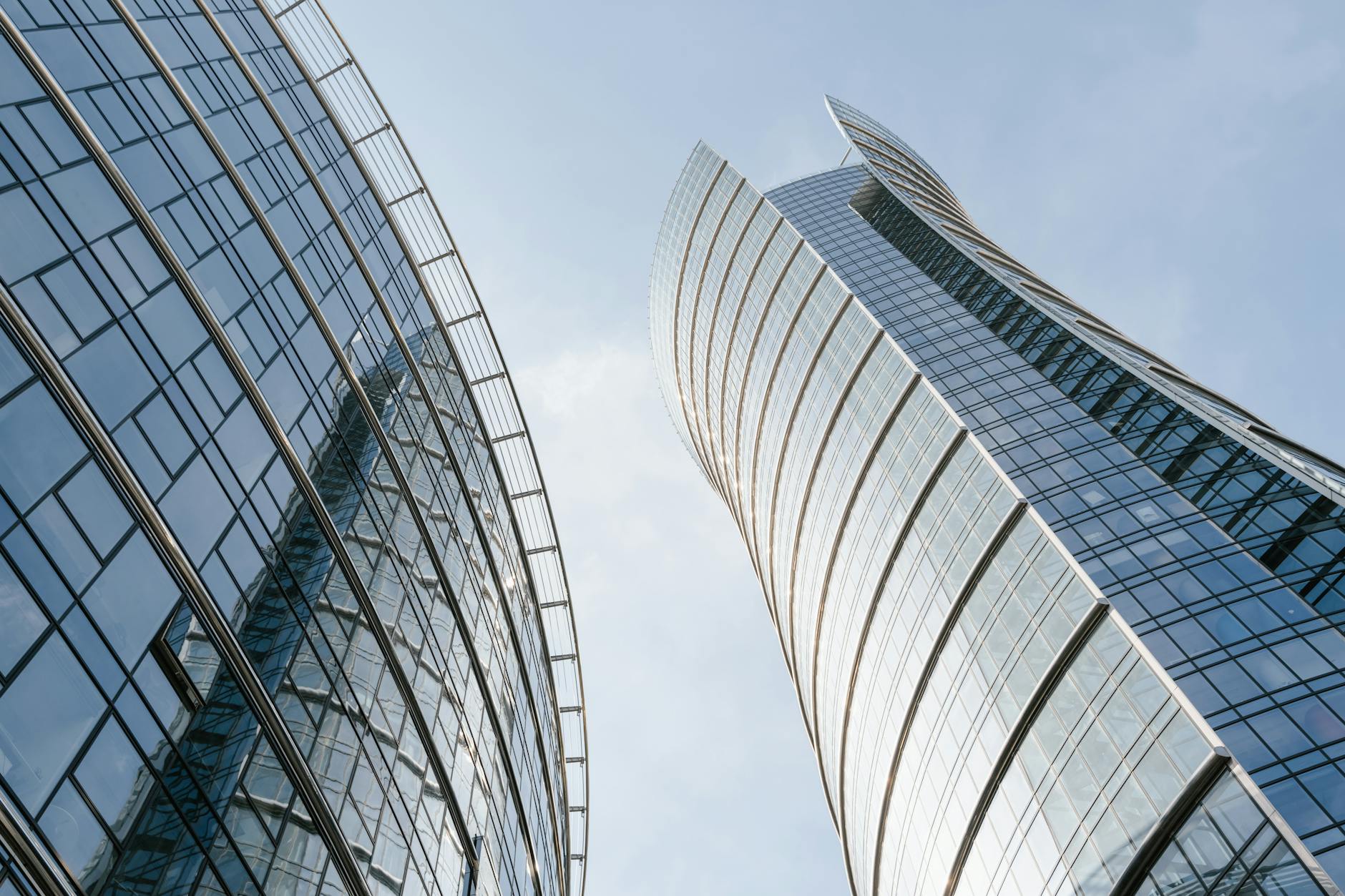 Widok na historyczną część Zduńskiej Woli z charakterystyczną zabudową